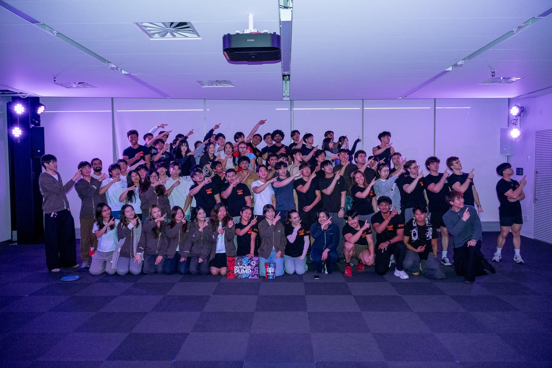 TANSA X AUSS - Physical: Taiwan photo 1